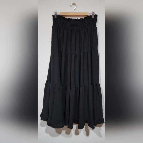 Max Studio Black Tiered Maxi Skirt Ruched Waist Size L - Picture 5 of 12